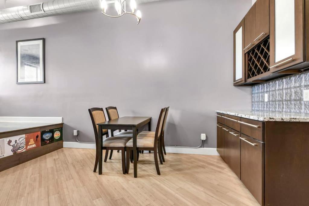 Lovely 2-Bedroom Unit In Springfriend Спрингфилд Экстерьер фото